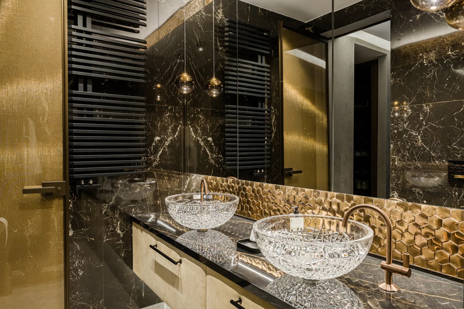 Apartment 15 — Băi — fotografie 1