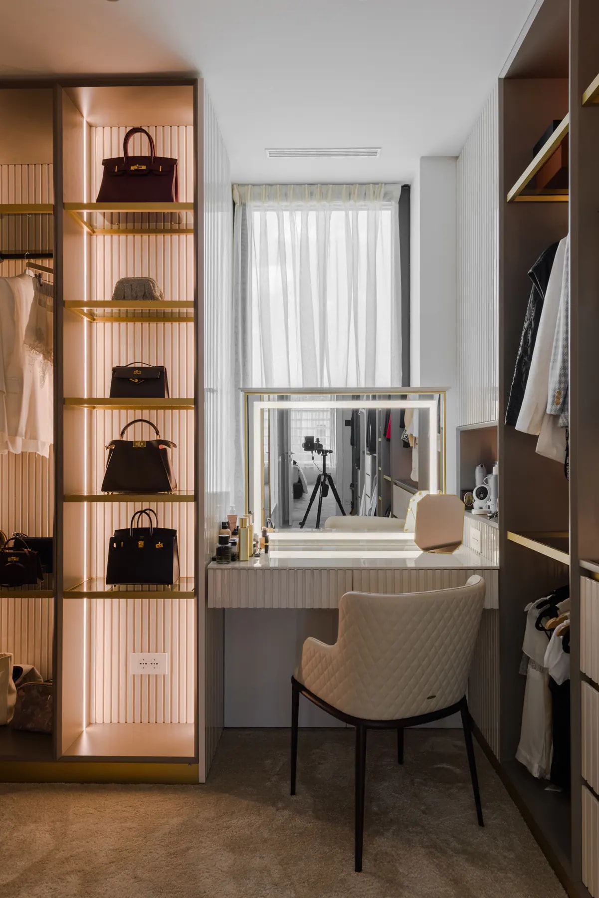 Villa 03 — Dressing — fotografie 1