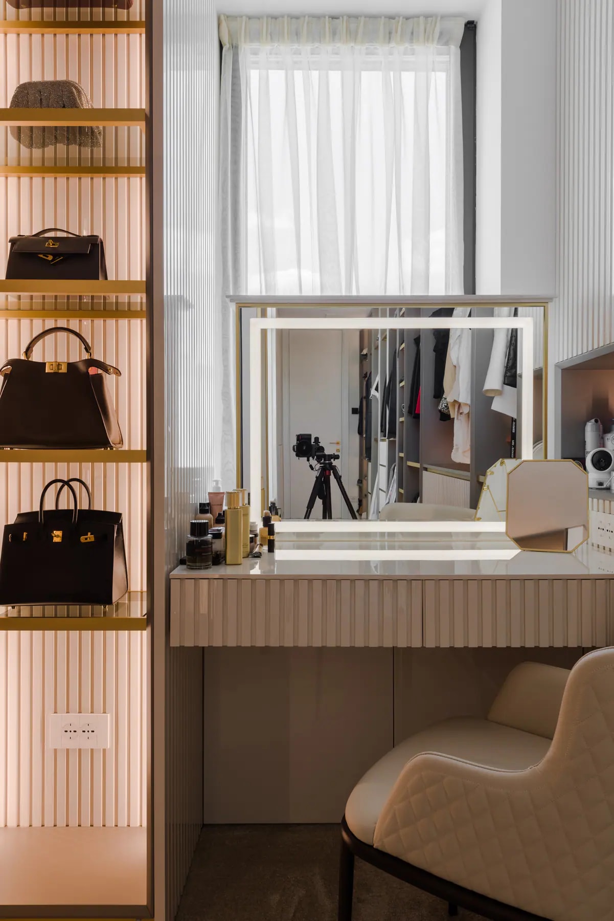 Villa 03 — Dressing — fotografie 2