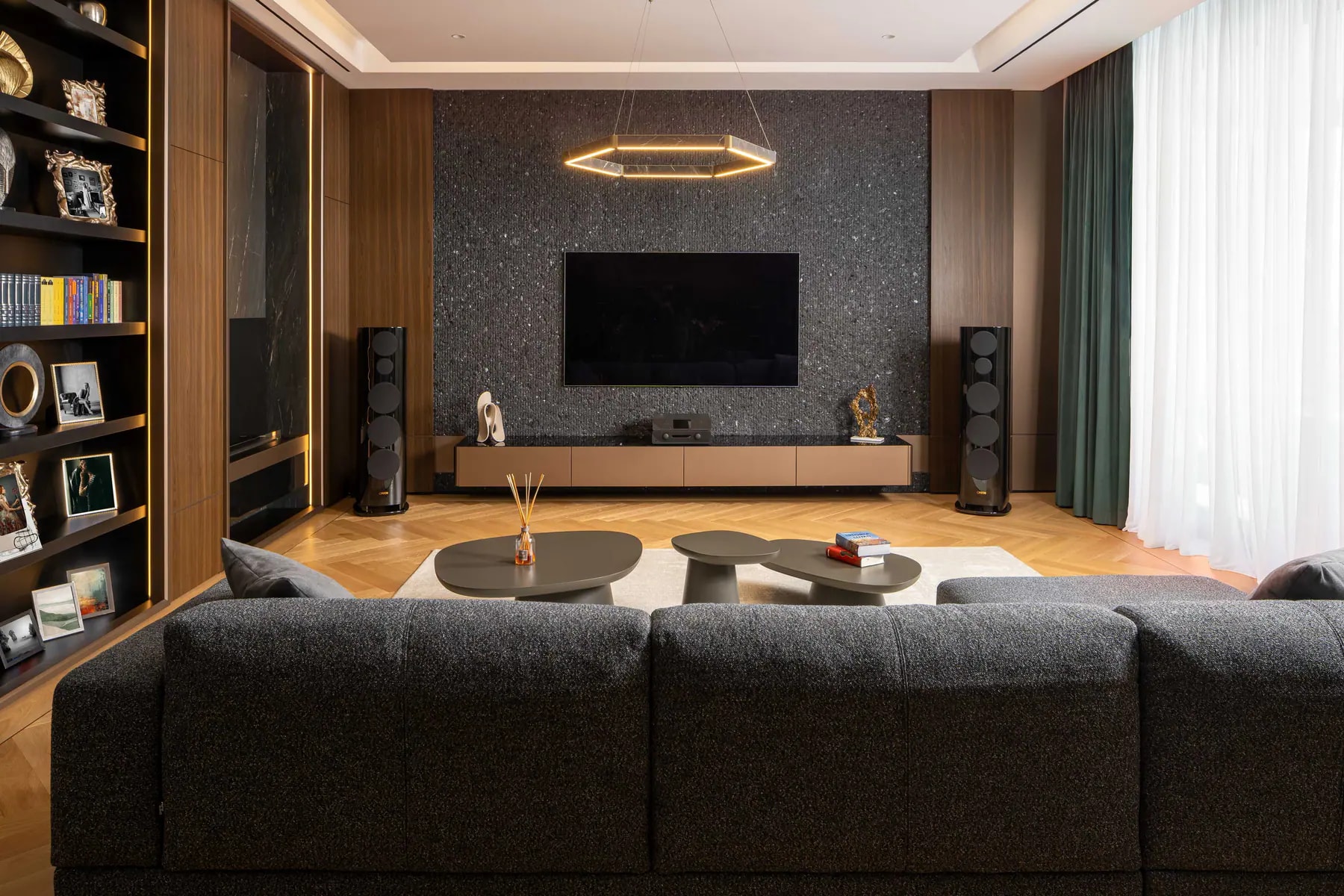Villa 06 — Living — fotografie 3